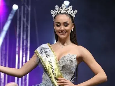 Вижте кои са най-красивите ни миски? 30 години никой не може да детронира Жени Калканджиева