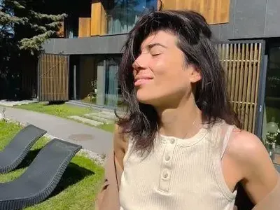 Вижте в какъв РАЗКОШ живеят Андрей и жена му (Подари й Мазерати за 100 бона)