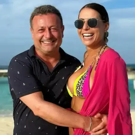 Виктория пак точи парите на Рачков