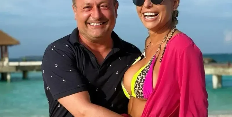 Виктория пак точи парите на Рачков