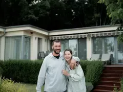 Заради дистанционното: Лора Капустина се разделила с  мъжа си година след сватбата