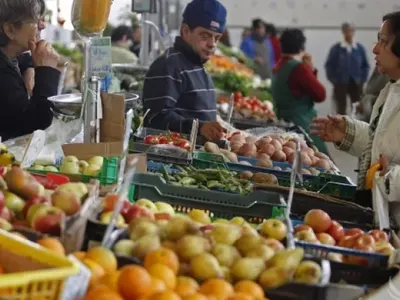 Ябълките и мандарините станаха „златни“