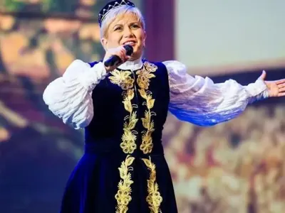 Звезди се вталяват със „стомашен пръстен“ СНИМКИ