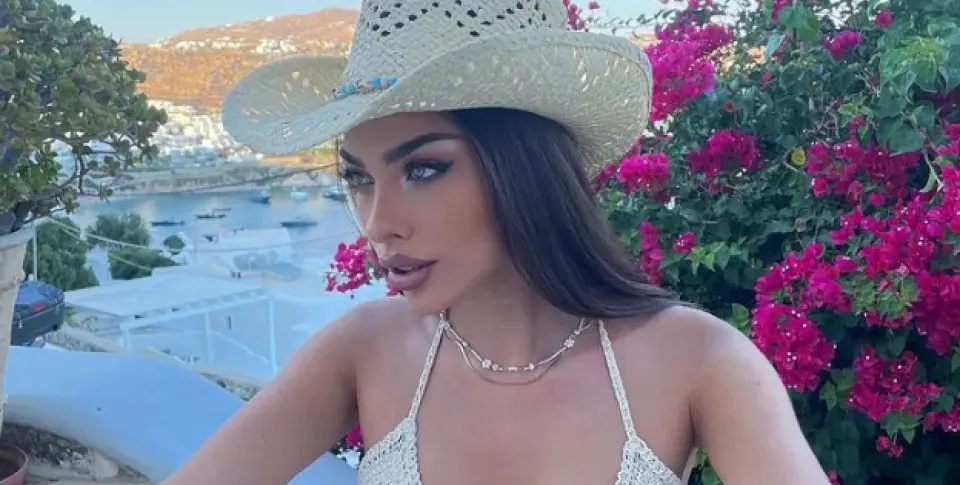 Айлин Бобева остава без ум, забравила го на плажа