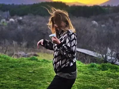 Алекс Раева се скри в планината