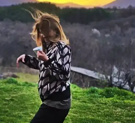 Алекс Раева се скри в планината