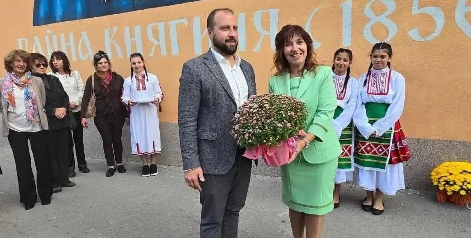 Арестуваната с подкуп училищна директорка прибрала над 1 млн. лева от рушвети за ремонти 