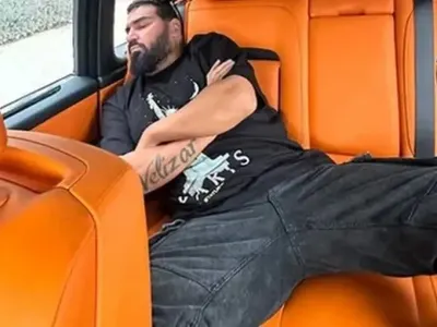 Азис яхна  „Ролс-Ройс”  за 1 млн. лева