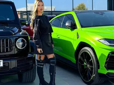 БАРДАК! Дедесарят Иво Капачката оправял снахата на Ветко Арабаджиев – Ралица Тошкова. Пачаврата Алина Супернова – от два стола, на земята!