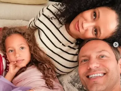 Без телефони в училище:  Орлин Павлов приветства идеята, Ромина Тасевска също, но с условие