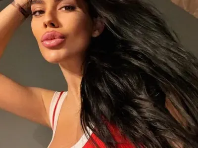 Бившата на Благо Джизъса БРЕМЕННА! Поли крие кой е таткото (СНИМКИ)