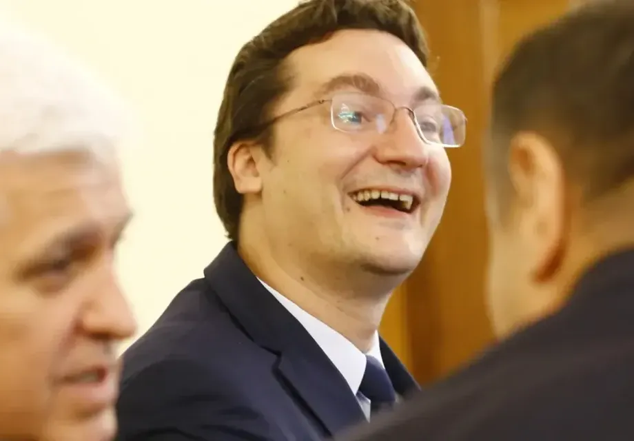 Биячът на котки с евтин апартамент на булевард "Дондуков" се изтъпани да ръси морал!