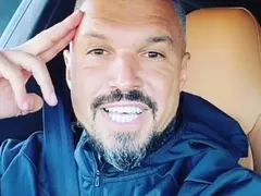 Божинката и Стораро делят един фризьор