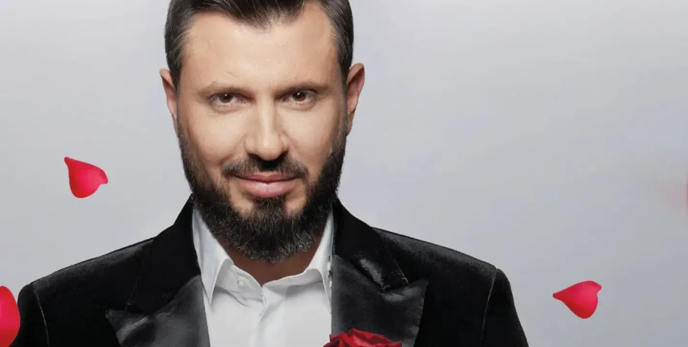 Бомба!Мартин Елвиса на колене пред бившата си! Тя го натири, влюбена е в жена (Снимки)