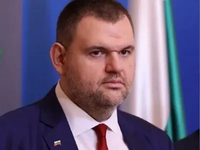 Делян Пеевски, лидер на ДПС и ПГ на ДПС-НОВО НАЧАЛО: Ново начало за всички хора, независимо от етнос и вяра, за просперитет и благоденствие! Честит Рамазан Байрам!