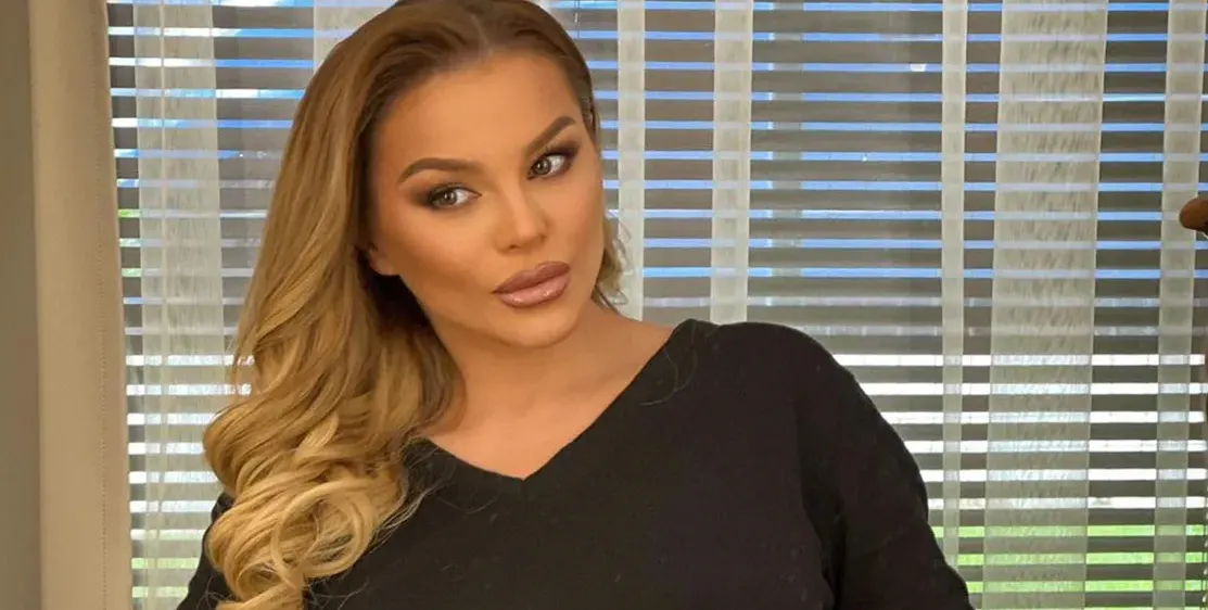 Деси Слава в откровена изповед: Първият ми мъж ме пребиваше, третият не ме разбираше СНИМКИ