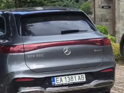 ДИВА НАГЛОСТ! Мощни джипове  нахлуха в частна собственост (СНИМКИ)