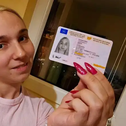 Емили Тротинетката ще обикаля Европа с мотор!