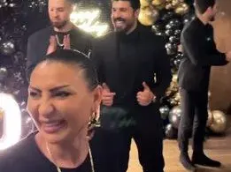 Фики с юбилей като малка сватба СНИМКИ