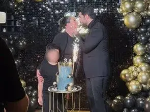 Фики с юбилей като малка сватба СНИМКИ