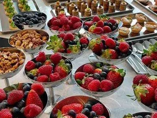 Хилядарки пръснаха Ники и Николета за ЧРД на дъщеря си СНИМКИ