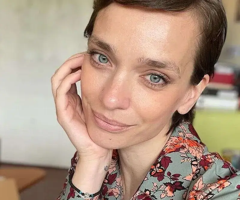 Ирена Милянкова се изповяда: Търпях чудовищно насилие, но вярвах, че мога да променя този мъж с любов! (сега е сама, кара на заплата)