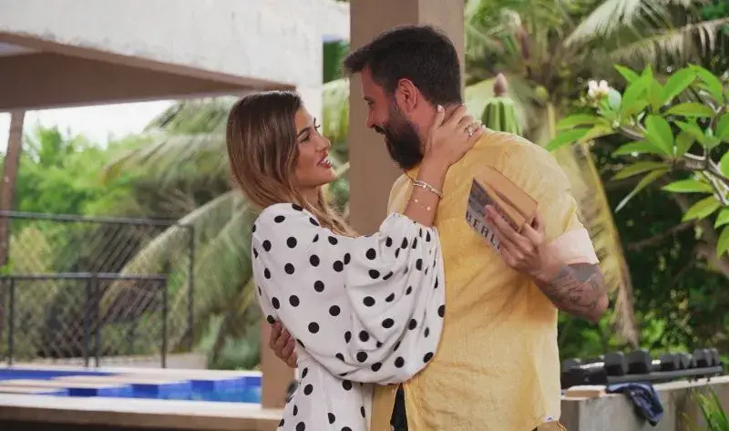 Истината: Платил ли е ергена Мартин Елвиса на Йоана, за да го обича наужким?