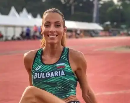 Ивет Лалова и Искра Донова може да са сестри