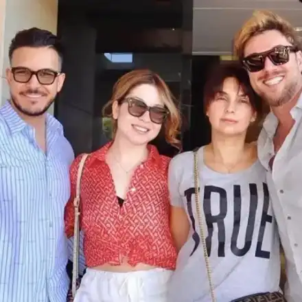 Жената на Миро няма против певецът да спи с пастора Максим