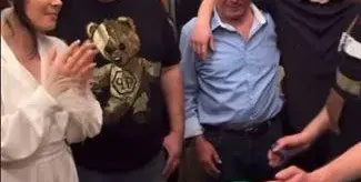 Женкарят си е женкар!! Жорж Башур "точи лиги" по Мария пред очите на Емилия и то навръх РД! (СНИМКИ от празника)