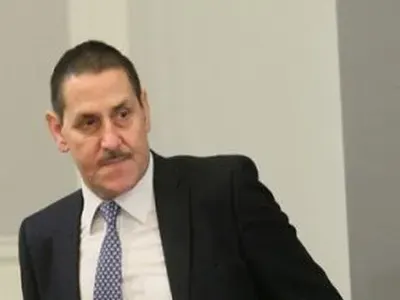 Калинки стръвници и бивши министри напират за благи постове в регулаторите 