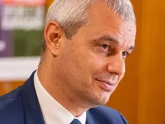 Копейкин вдига палат за 1 млн. лв. на морския бряг