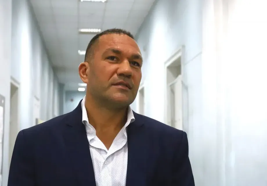 Кубрат Пулев тайно си продаде строителния бизнес 