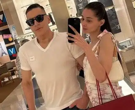 Кучкарката Валерия: Да не съм луда да раждам?! (цъфна по бански от хотела в Дубай - СНИМКИ)