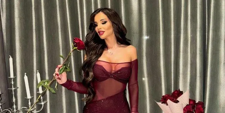 Любовен триъгълник: Ергенката Мартина се събра с бившия си! (ФОТО)