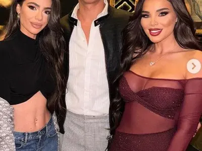 Любовен триъгълник: Ергенката Мартина се събра с бившия си! (ФОТО)