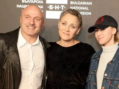 Мария Бакалова засенчи звездите на премиерата на "Те, вълните"