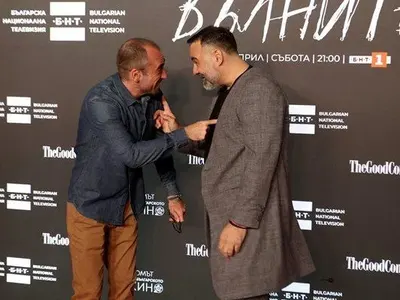 Мария Бакалова засенчи звездите на премиерата на "Те, вълните"