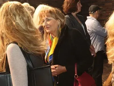 Мария Бакалова засенчи звездите на премиерата на "Те, вълните"