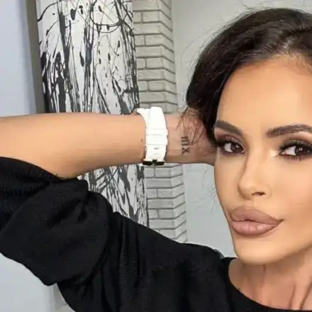 Мария потвърди за фотосите: Сигурно хиляди пъти съм била гола на дивана на Християн