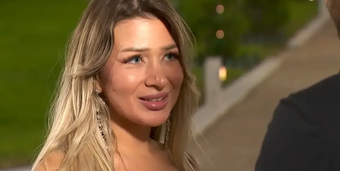 Мартина е бясна, защото Елвиса води Даниела на шопинг