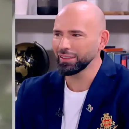 Месечков бил на косъм от самолетна катастрофа