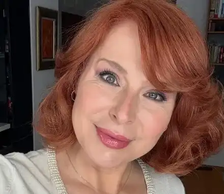 Мира Добрева призна защо си е отрязала косата