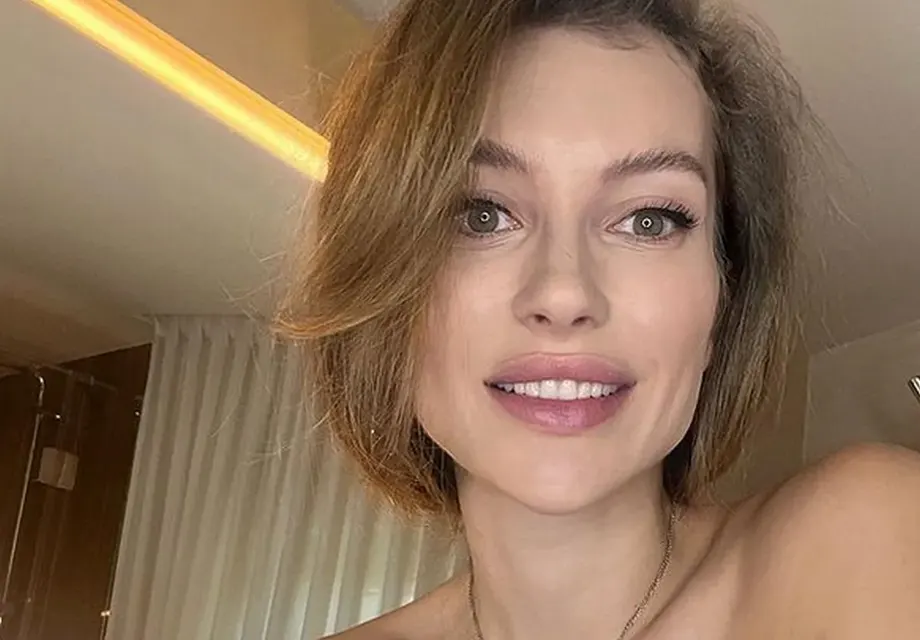 Никол Станкулова махна буклите