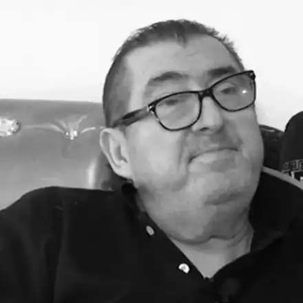 Нито една жена не дойде на погребението на Митьо Пищова