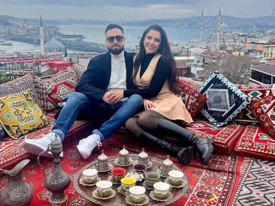 Няма да познаете Елвира от „Ергенът“! Девствената мома живее втори живот (СНИМКИ)