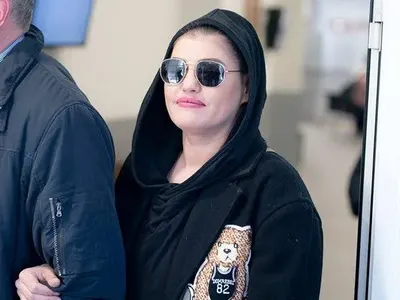 ОСЪДИХА Жана Бергендорф, хапала и ритала ченгета СНИМКИ