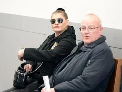 ОСЪДИХА Жана Бергендорф, хапала и ритала ченгета СНИМКИ