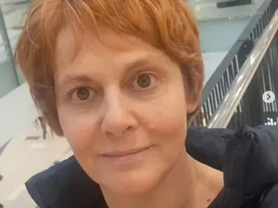 Параскева Джукелова си отряза косата