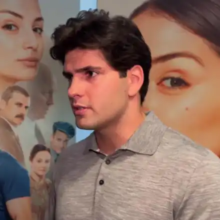 Павел Иванов-Гунди бие по сексапил Ламбо